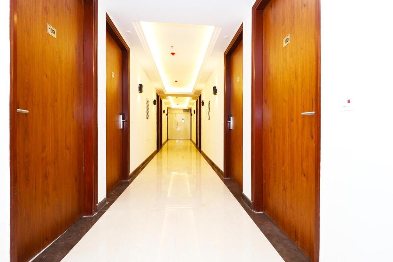 Hotel Leo Saffron - Pitampura دلهي المظهر الخارجي الصورة