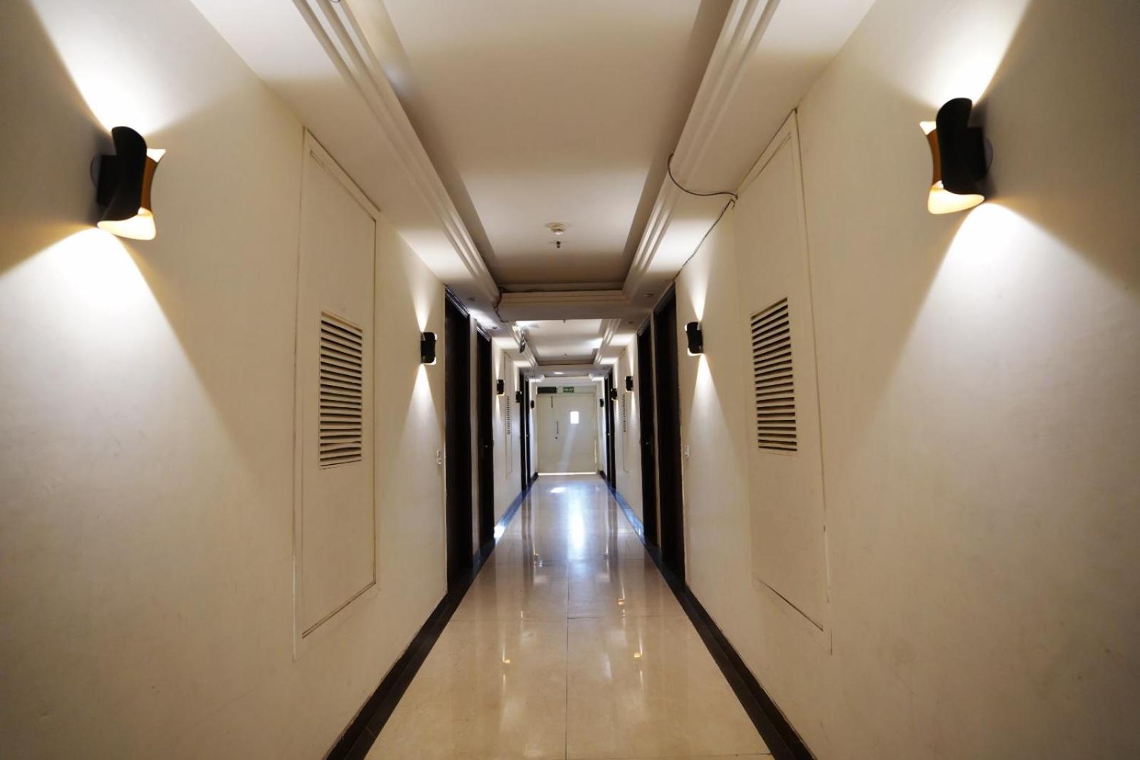 Hotel Leo Saffron - Pitampura دلهي المظهر الخارجي الصورة