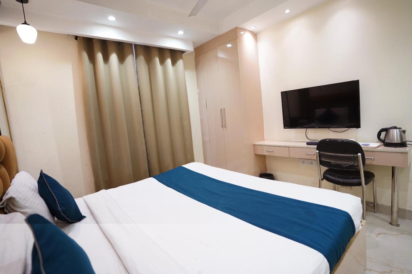 Hotel Leo Saffron - Pitampura دلهي المظهر الخارجي الصورة