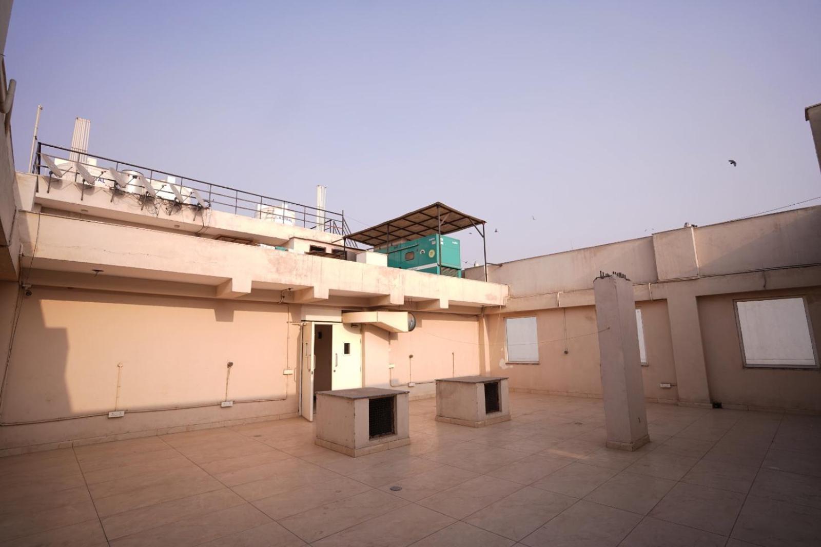 Hotel Leo Saffron - Pitampura دلهي المظهر الخارجي الصورة