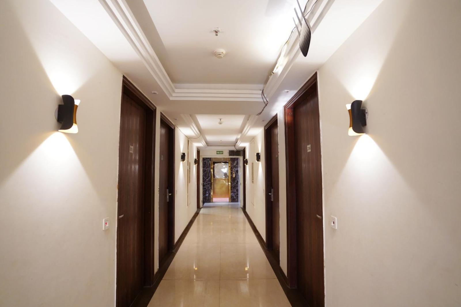 Hotel Leo Saffron - Pitampura دلهي المظهر الخارجي الصورة